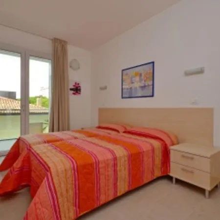 Spacious For Families And Friends Apartment